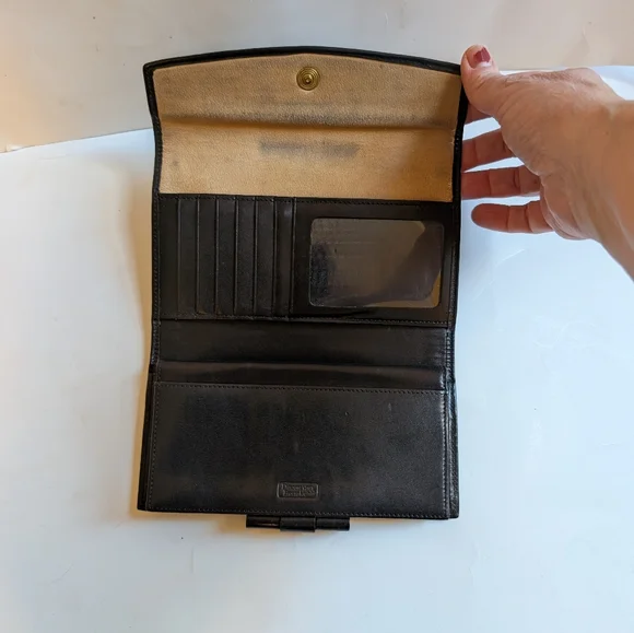Dooney & Bourke vintage  Black Leather Wallet In VGUC - Picture 10 of 11